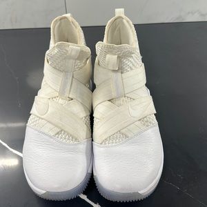 Nike LeBron Soldier 12 - White